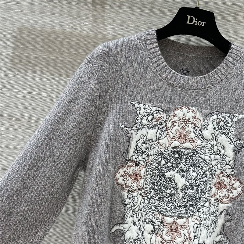 D10r heavy embroidery cashmere sweater replica clothing sites