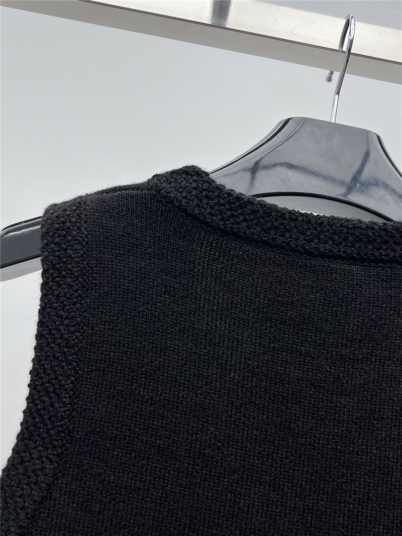 Ce1i*e gold button knitted vest replica clothes