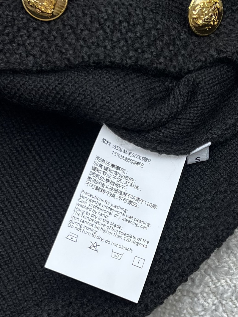 Ce1i*e gold button knitted vest replica clothes