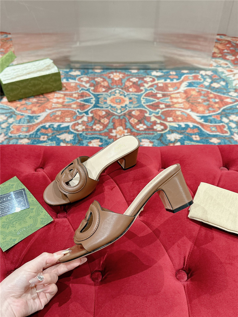 Gvc*1 interlocking g brown mid-heel slide sandals