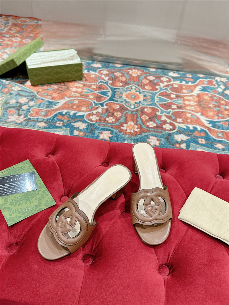 Gvc*1 interlocking g brown mid-heel slide sandals