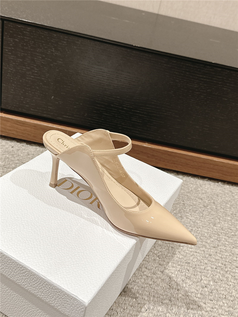 D10r capture heeled mules nude patent