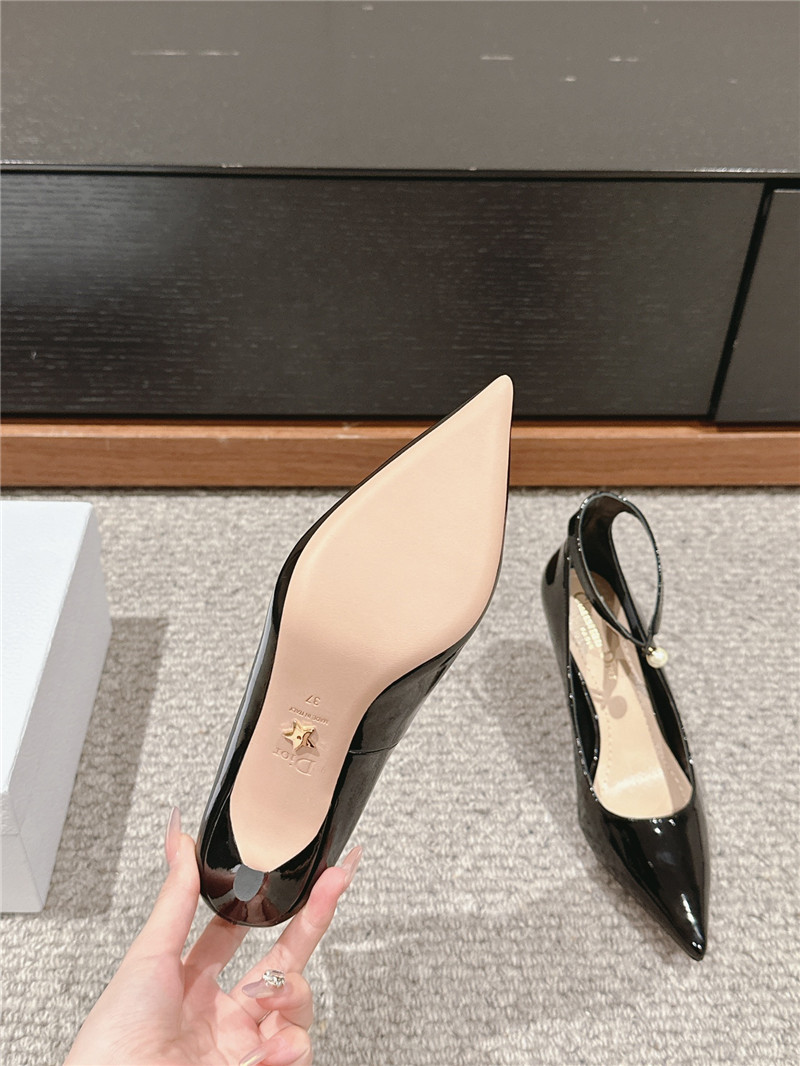 D10r pearl ankle pointed pumps black patent