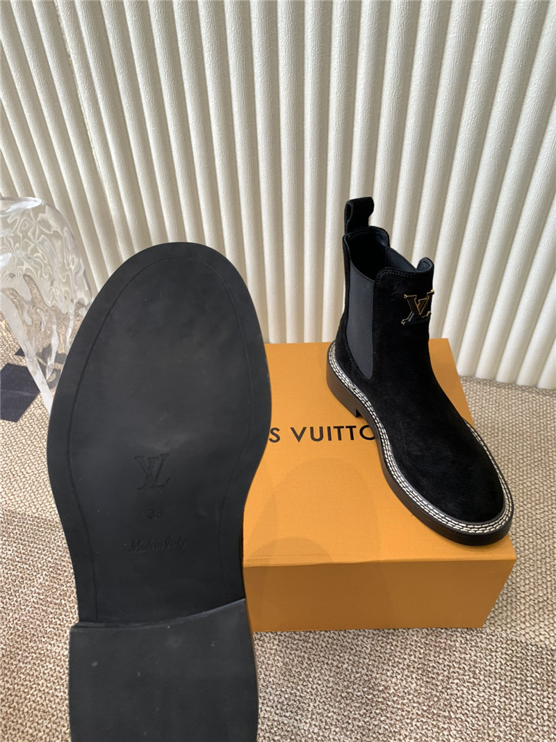 l0vis Vvtt0n beaubourg ankle chelsea boots in suede