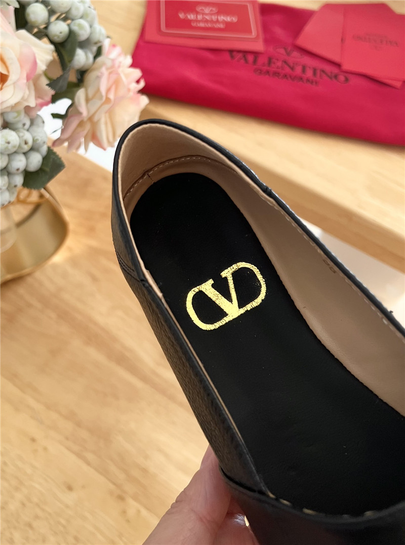 Va1e*ntin0 vlogo calfskin raffia espadrilles gold and black