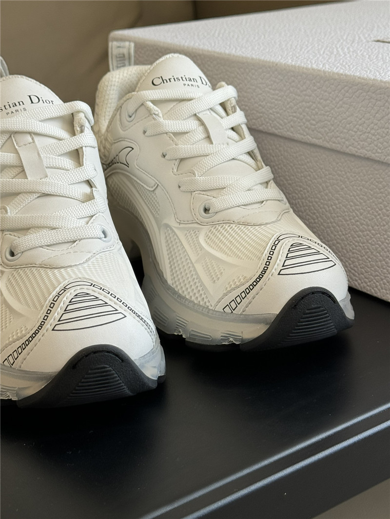 D10r white mesh oblique vibe sneakers