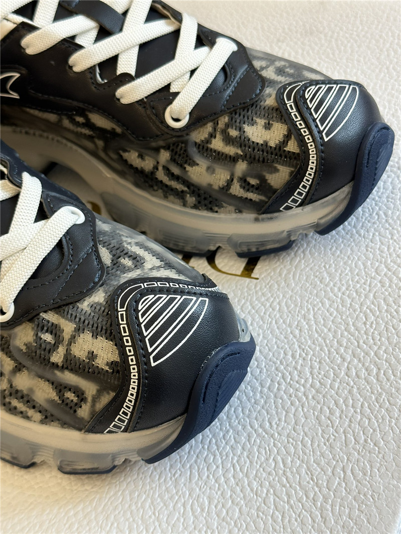 D10r mesh oblique vibe sneakers