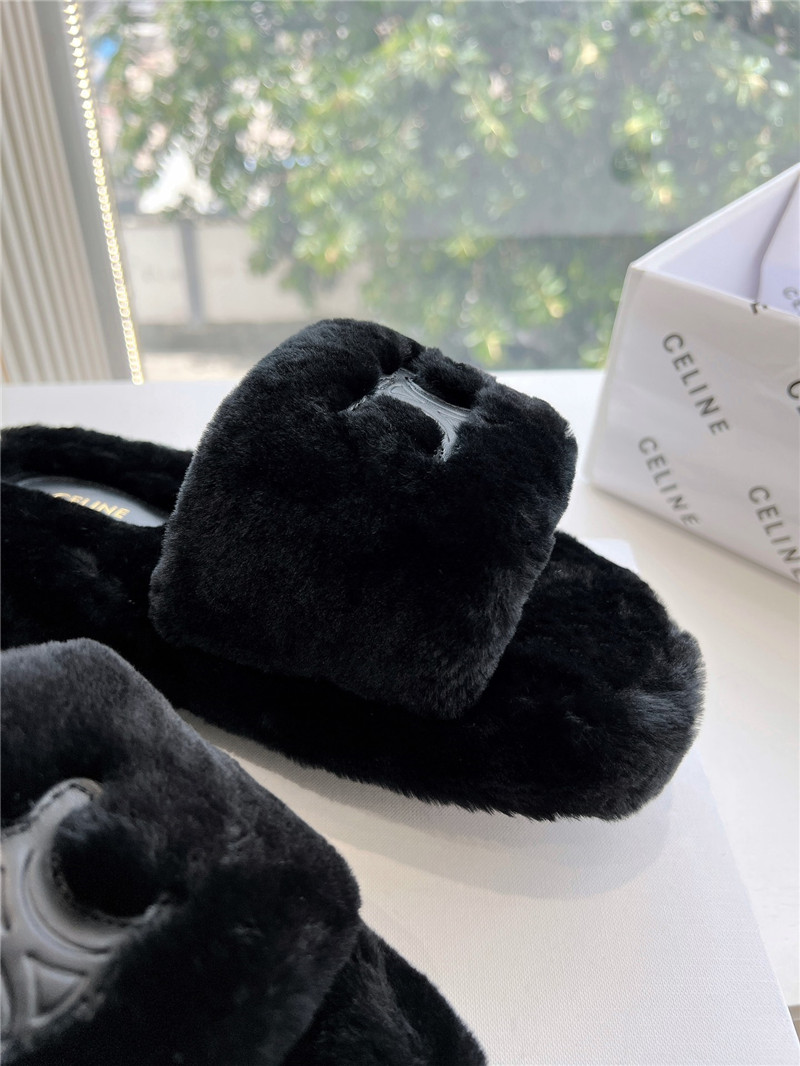 Ce1i*e fur slides triomphe in black shearling