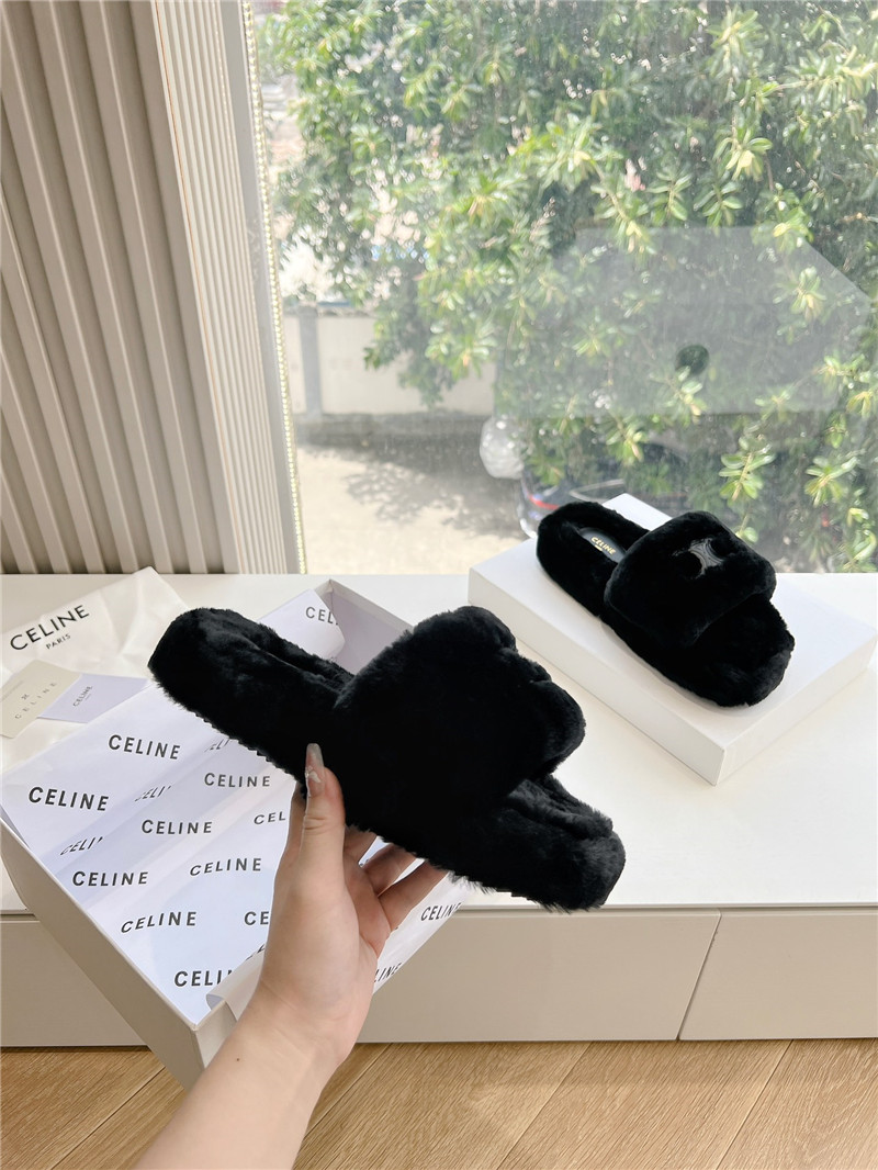 Ce1i*e fur slides triomphe in black shearling