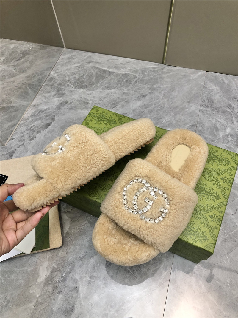 Gvc*1 rhinestone gg shearling slides beige