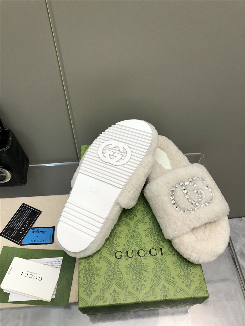 Gvc*1 rhinestone gg shearling slides white