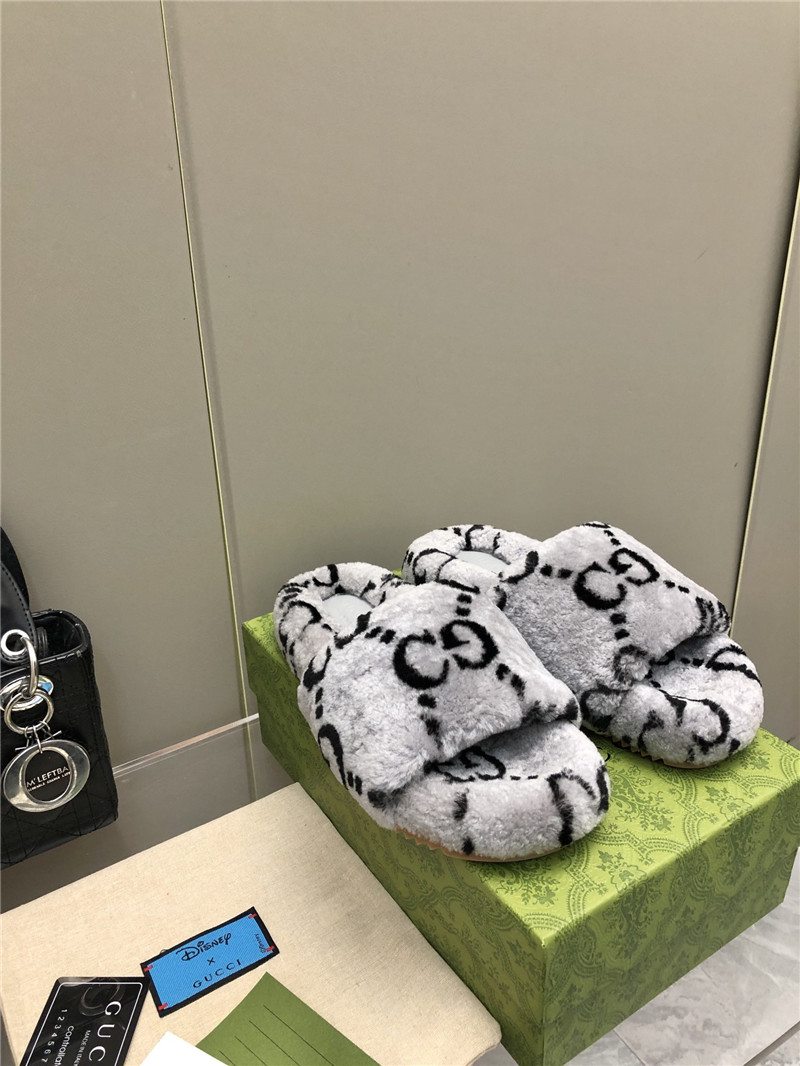 Gvc*1 monogram motif shearling slides grey