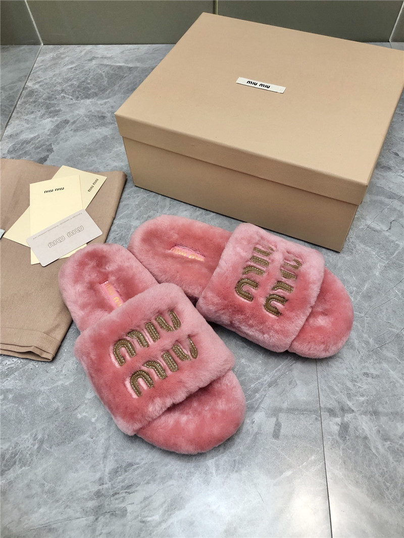 Miu Miu Lettering Logo Shearling Slides Pink