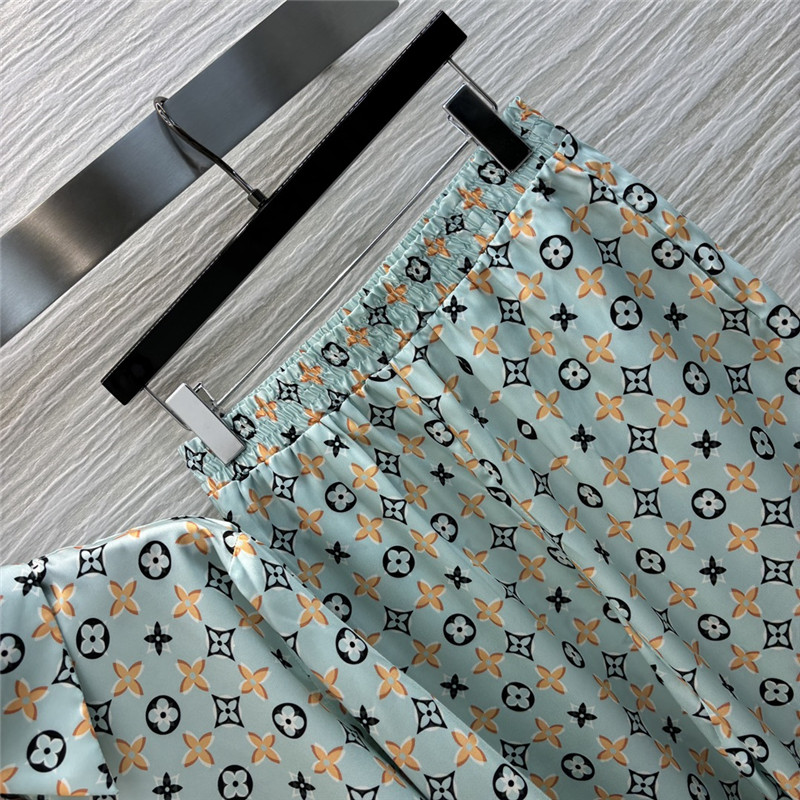 l0vis Vvtt0n lv monogram suit replica d&g clothing