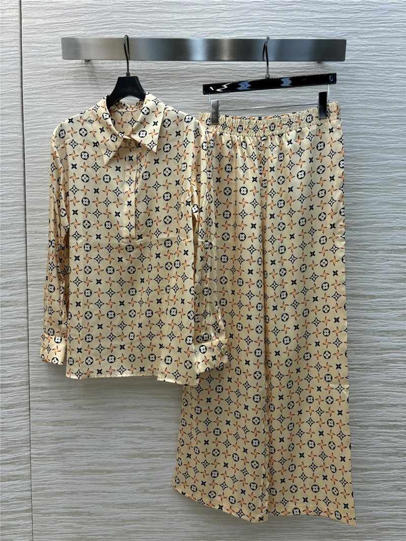 l0vis Vvtt0n lv monogram suit replica d&g clothing