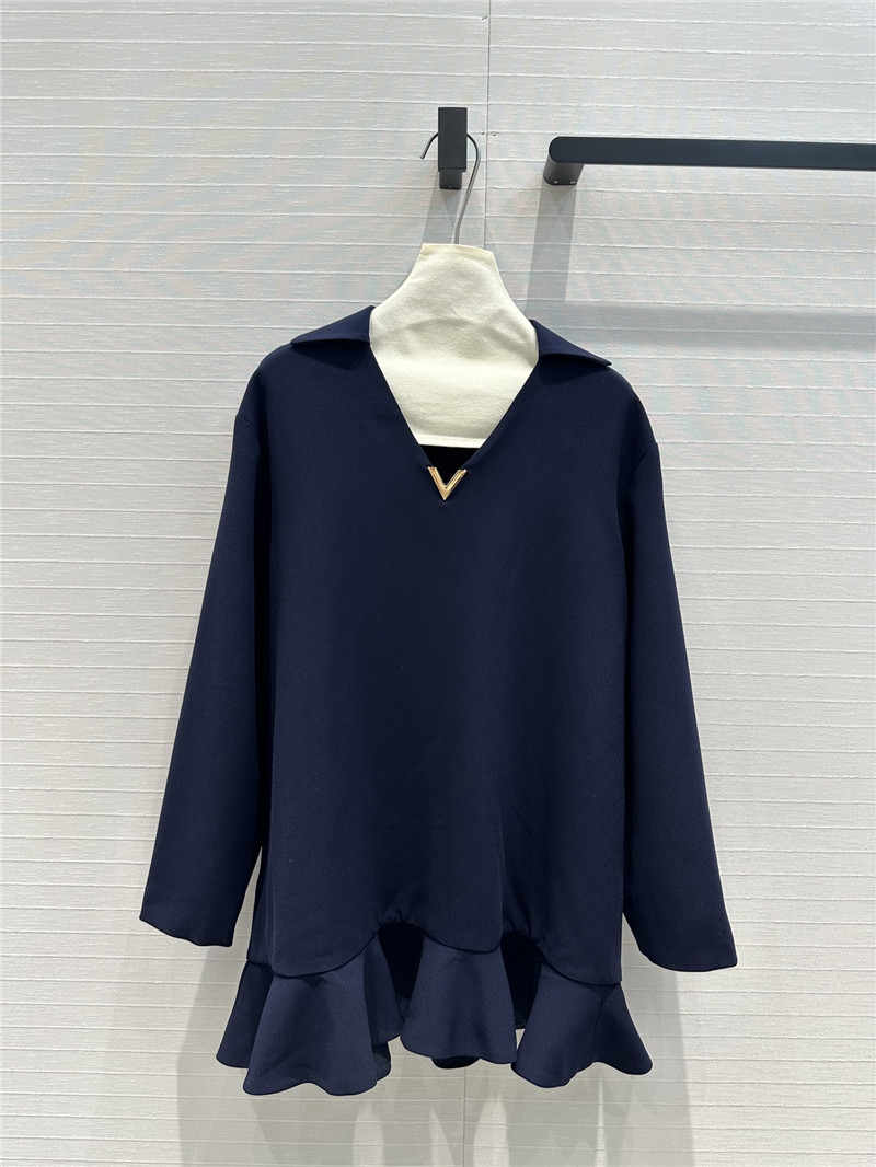 Va1e*ntin0 long sleeve v neck dress replica d&g clothing