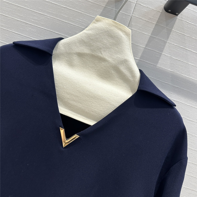 Va1e*ntin0 long sleeve v neck dress replica d&g clothing