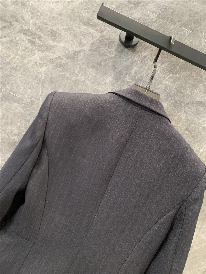 a1exa*der Mcqv*en single button striped suit jacket replicas clothes