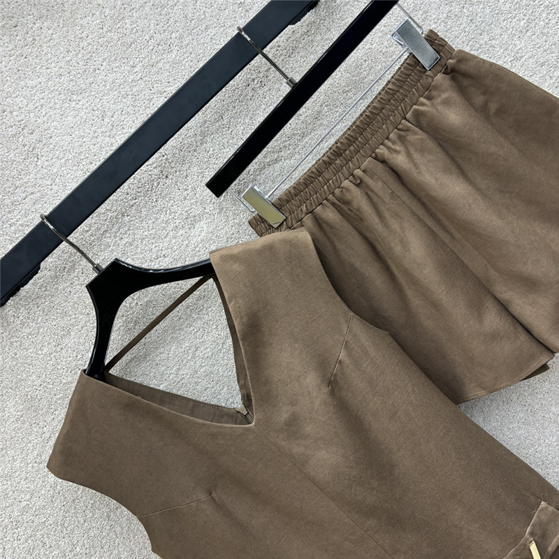 Va1e*ntin0 vest + shorts two-piece set replicas clothes