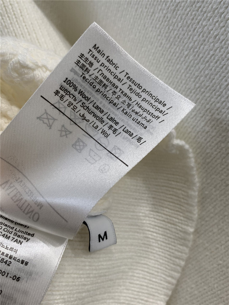 Va1e*ntin0 handmade floral patchwork knitted top replica clothing