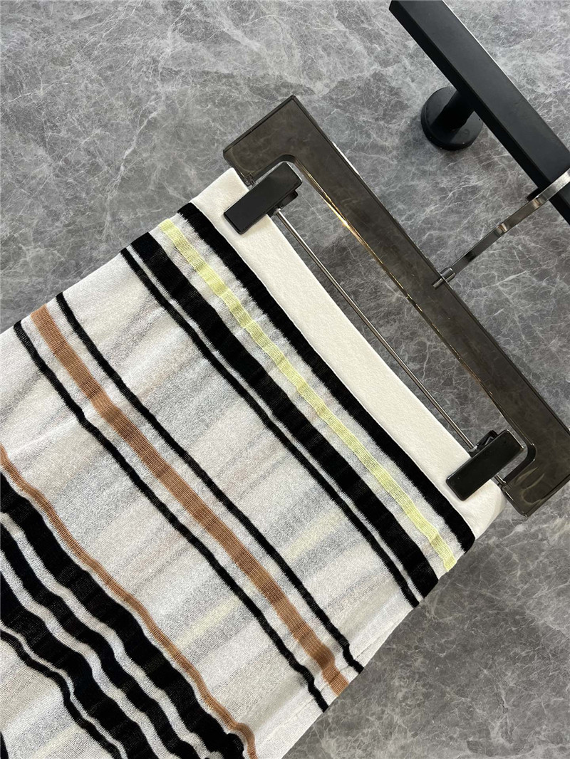 b0tt*ga Ven*ta round neck long sleeve + skirt suit replica clothing