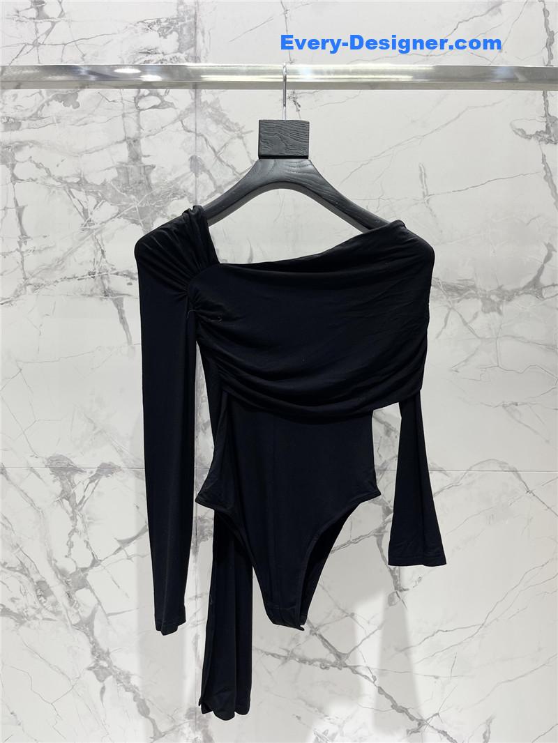 Y51 pleated off-shoulder dress replicas clothes