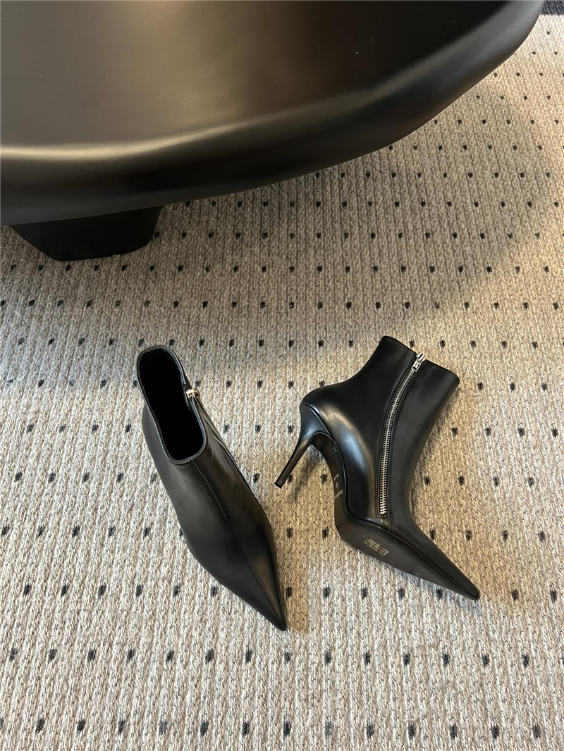 Ba1en*iaga witch heeled ankle boots