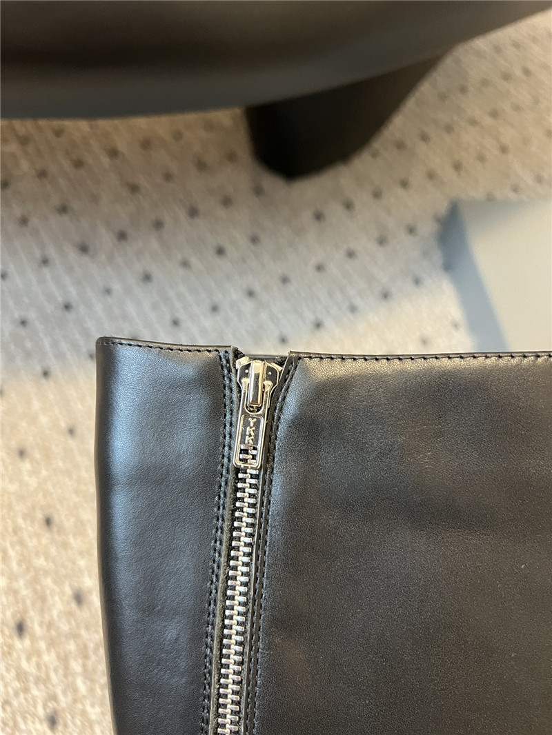 Ba1en*iaga witch keen high boots in black