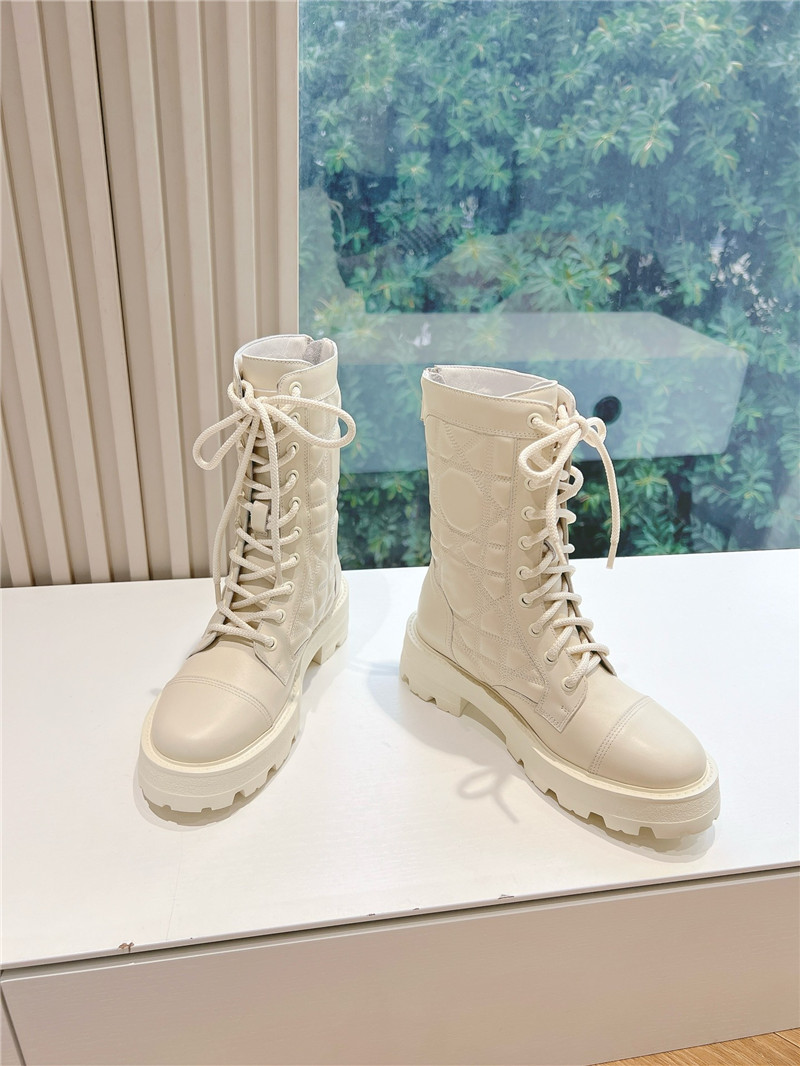 D10r d-unit white quilted cannage calfskin ankle boots