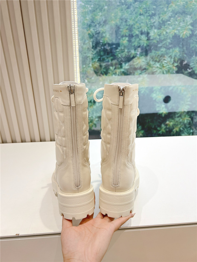 D10r d-unit white quilted cannage calfskin ankle boots