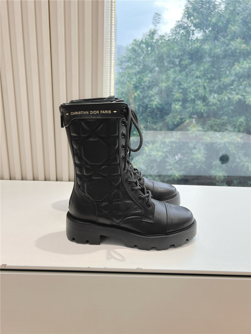 D10r d-unit black quilted cannage calfskin ankle boots