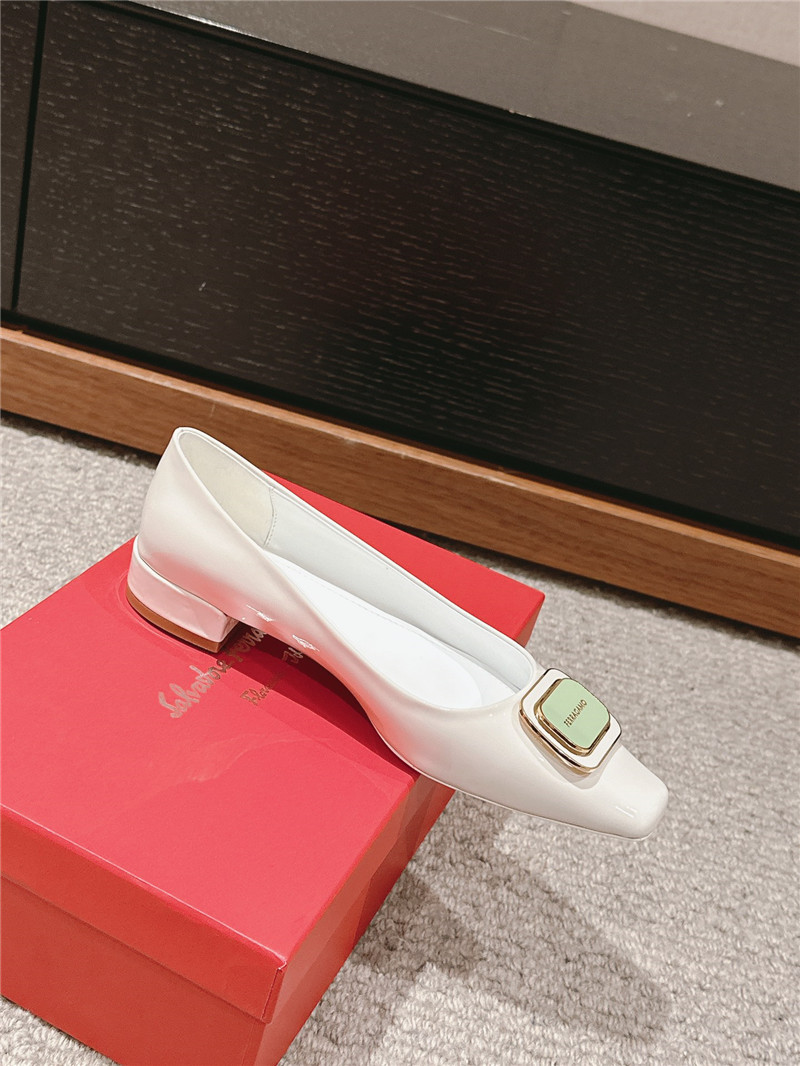 Salvatore Ferragamo White Pattern Vara Plate Pumps