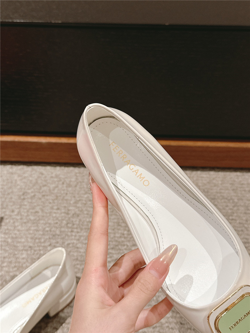 Salvatore Ferragamo White Pattern Vara Plate Pumps