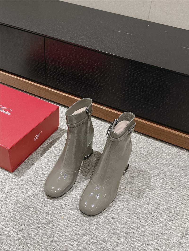 Roger Vivier Viv’ Gray Patent Leather Podium Booties