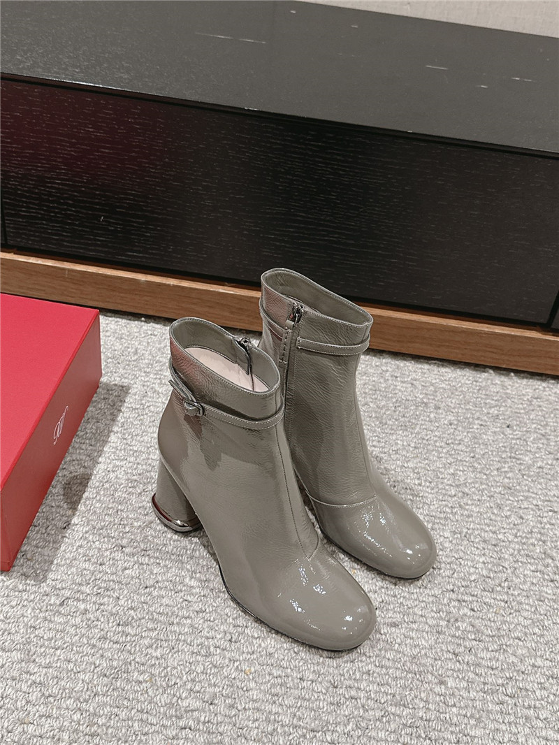 Roger Vivier Viv’ Gray Patent Leather Podium Booties