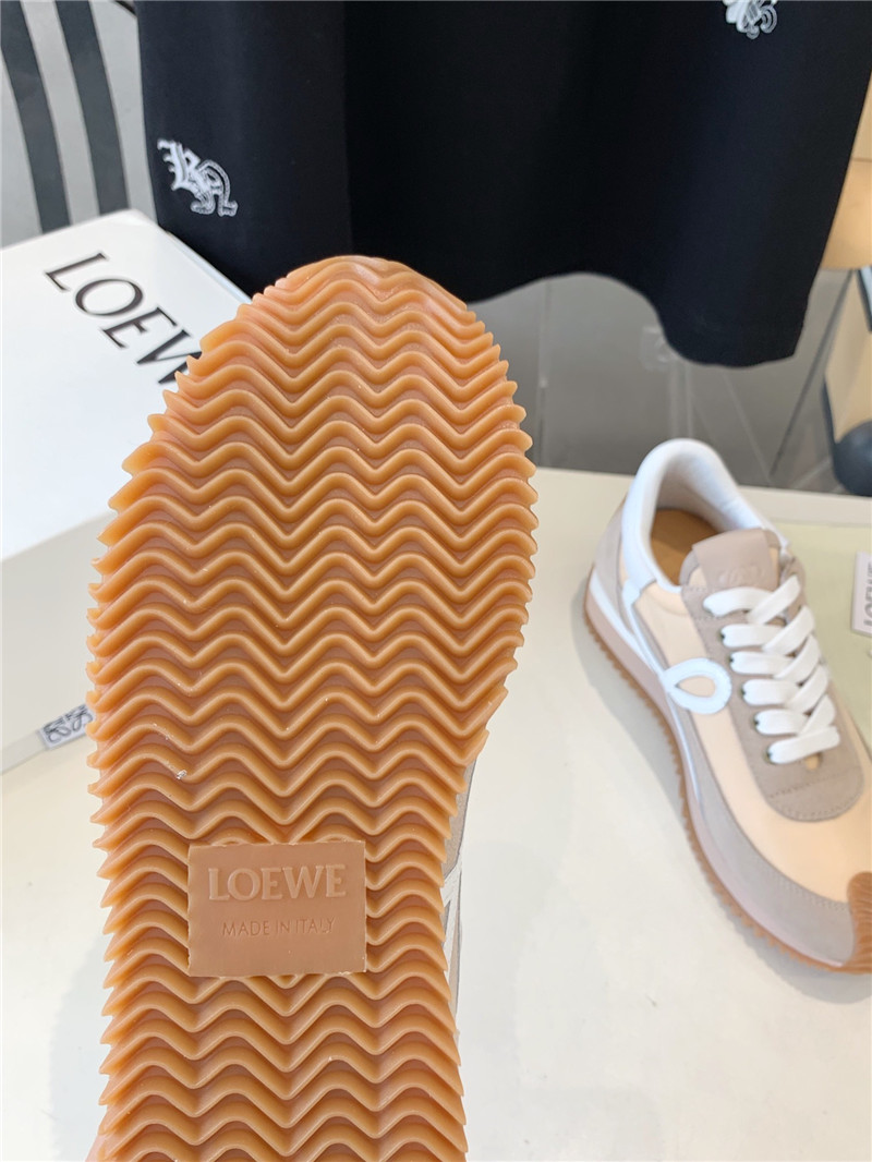 L0ew* flow runner sneakers beige grey