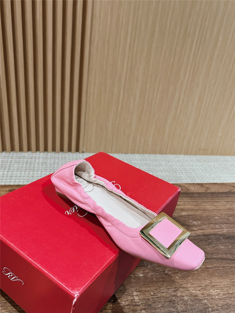 Roger Vivier Belle Vivier Ballerinas in Pink Leather