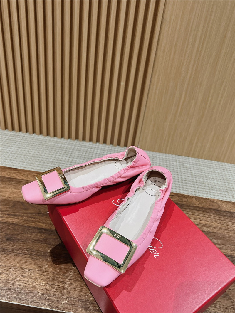 Roger Vivier Belle Vivier Ballerinas in Pink Leather