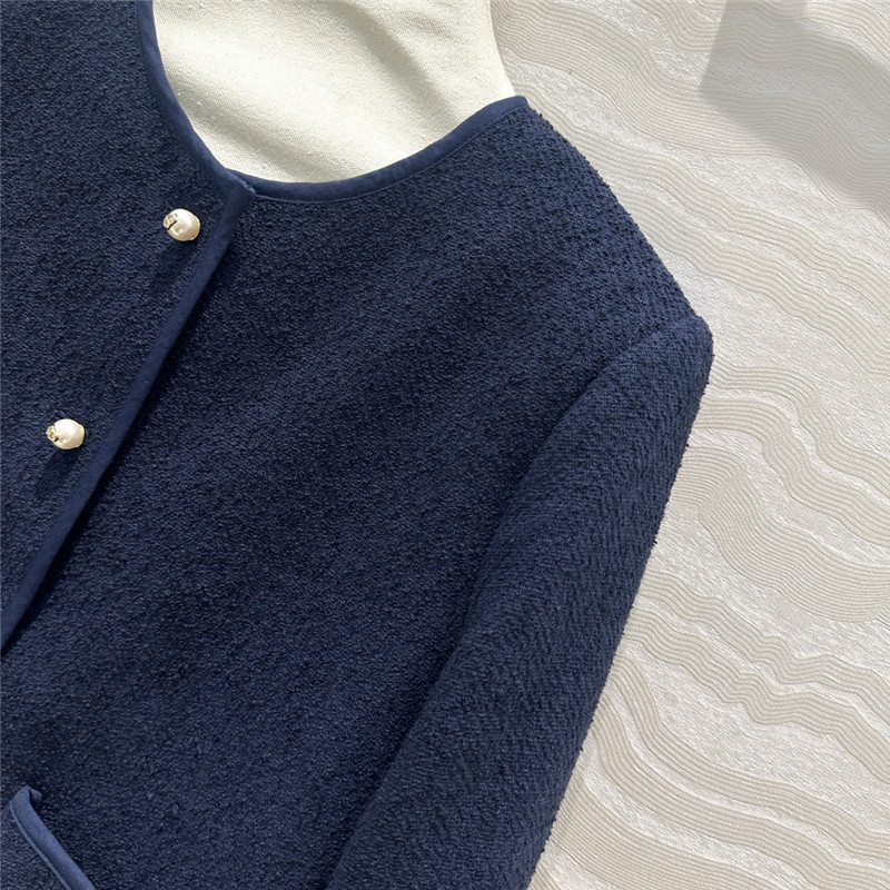 D10r round neck small coat replica clothing sites