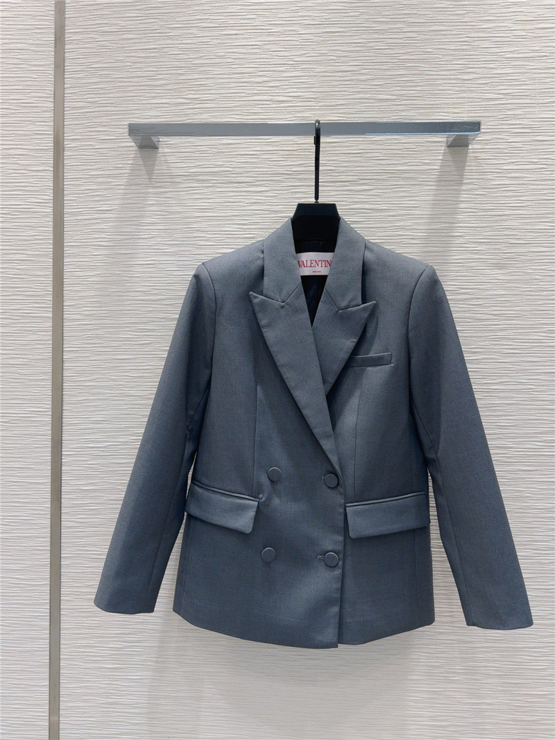 Va1e*ntin0 lapel double breasted suit replica clothing sites