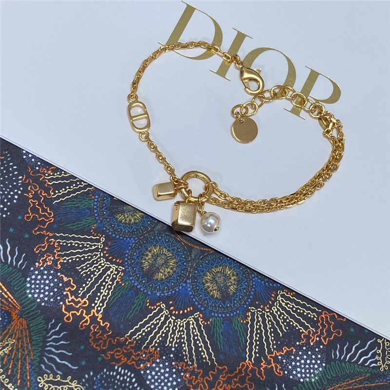 D10r large and small sugar cube pearl chain bracelet