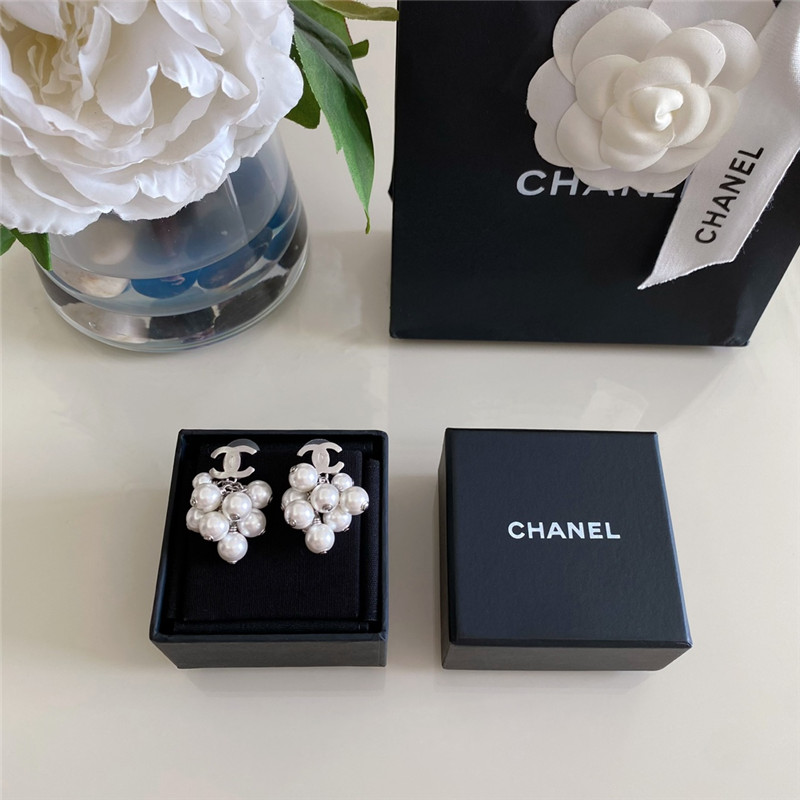 Ch**el grape bunch earrings