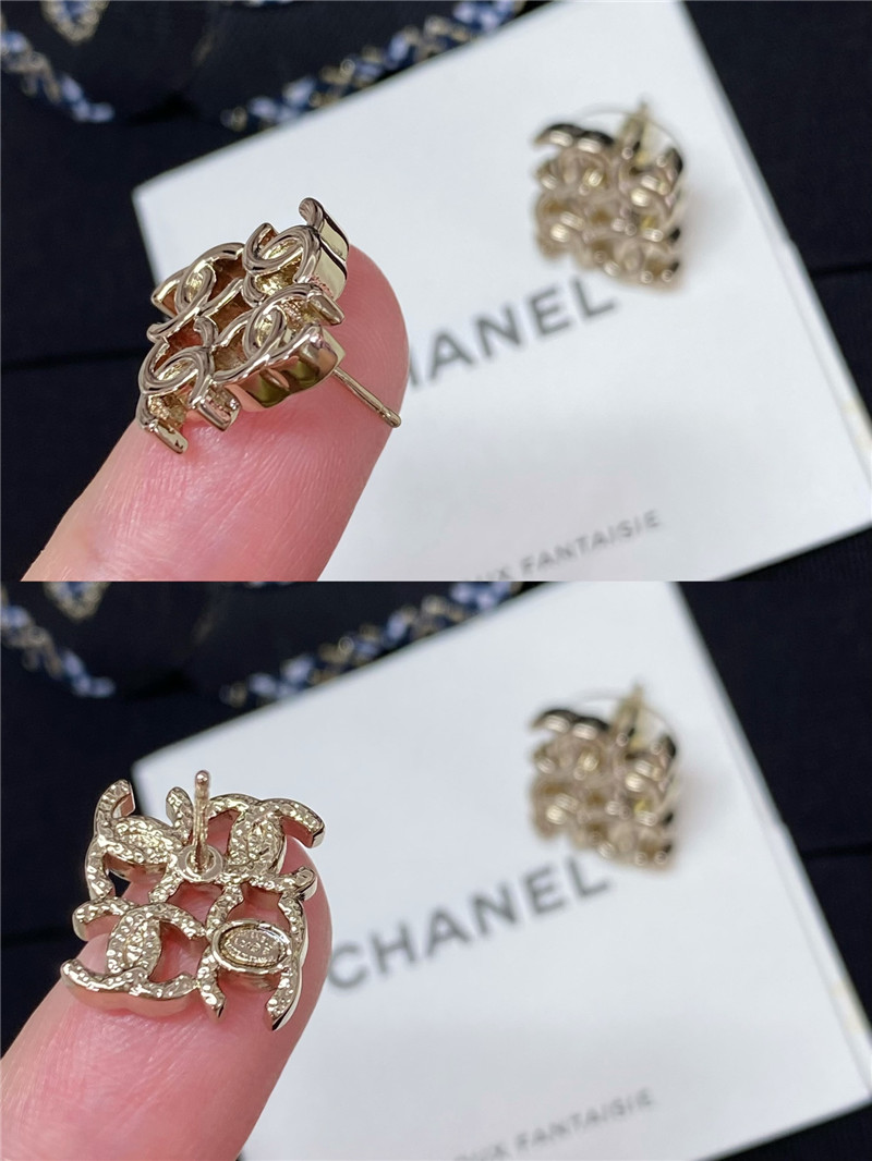 Ch**el 4 double c logo stitching earrings