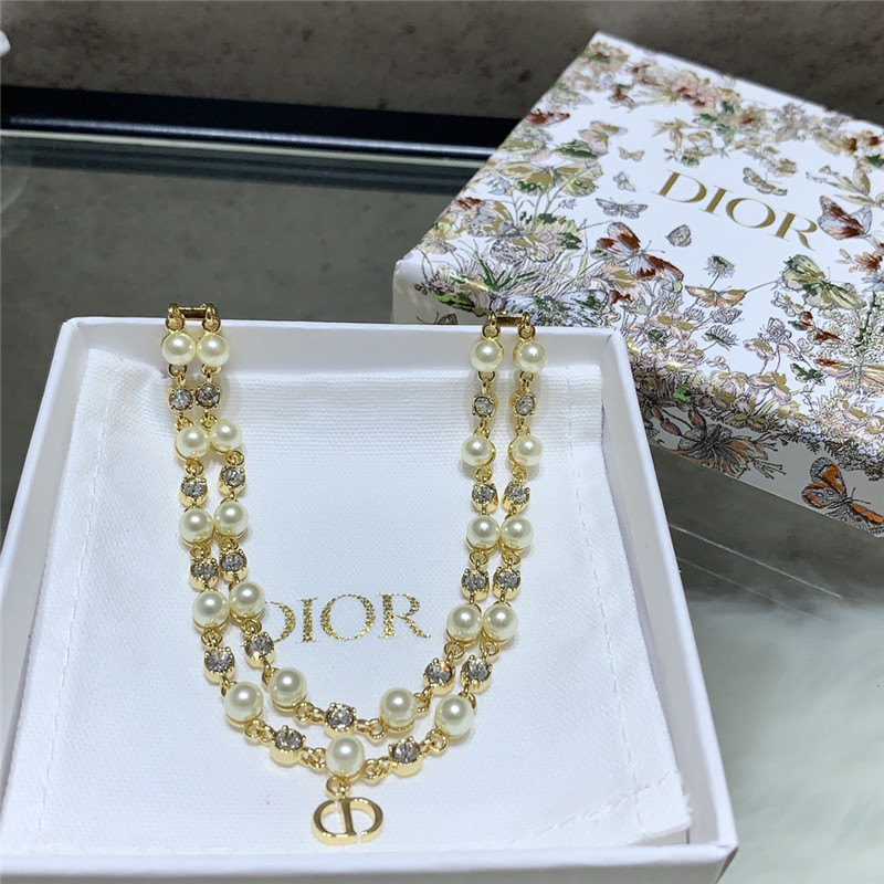 D10r pearl crystal cd necklace