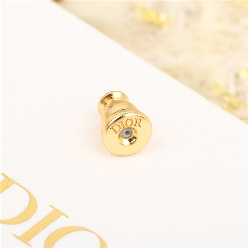 D10r glass beads pearl earrings