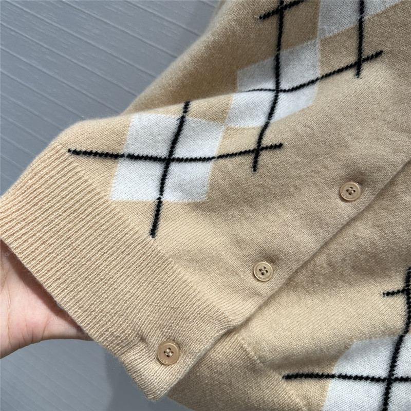 M1um1u letter cashmere cardigan replicas clothes