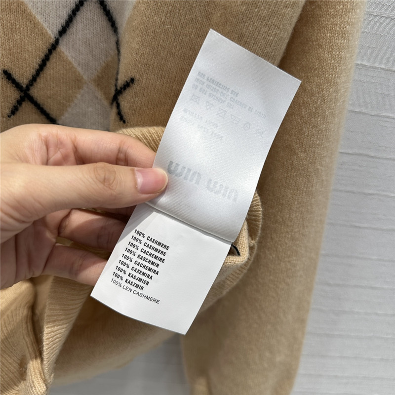 M1um1u letter cashmere cardigan replicas clothes