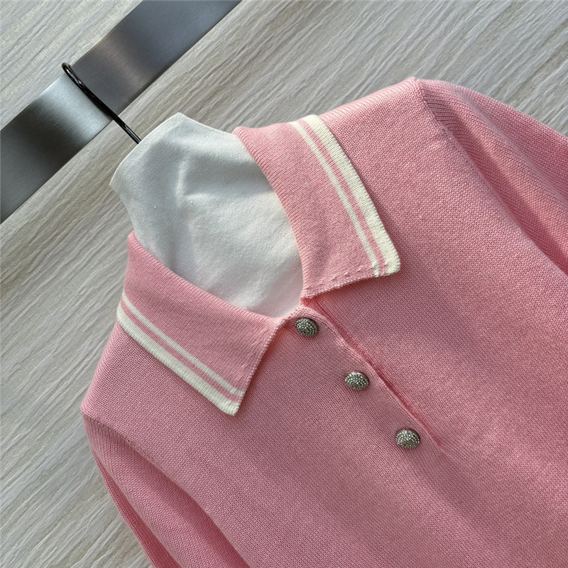 Va1e*ntin0 lapel short sleeve knitted sweater replica clothes