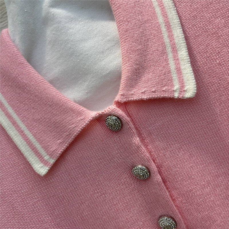 Va1e*ntin0 lapel short sleeve knitted sweater replica clothes