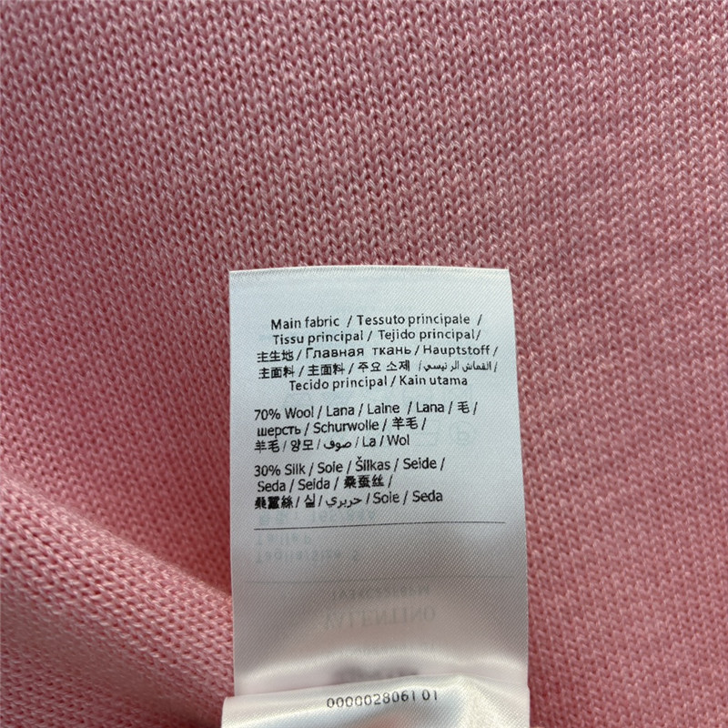 Va1e*ntin0 lapel short sleeve knitted sweater replica clothes